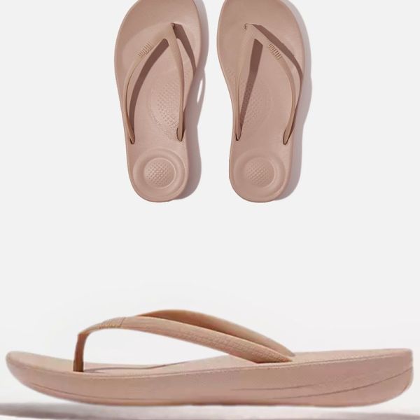 Iqushion Tongs Ergonomiques coloris beige