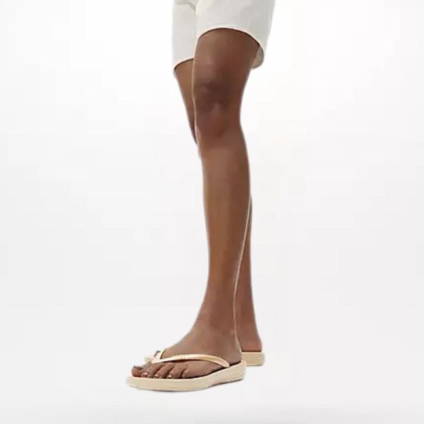Iqushion Tongs Ergonomiques coloris beige
